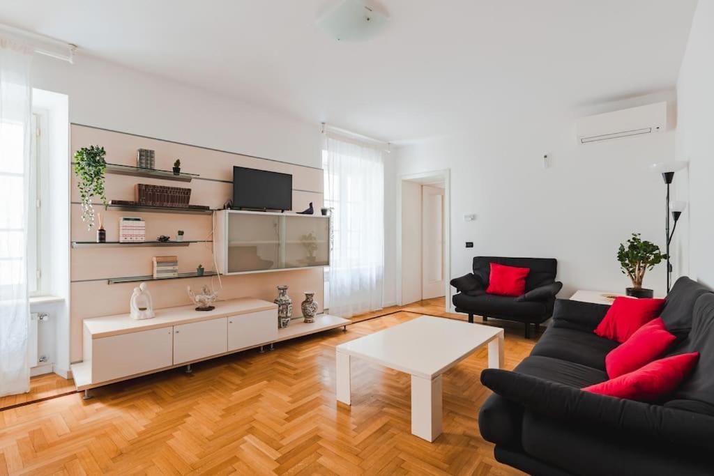 Piazza Unita Central Apartment 트리에스테 외부 사진